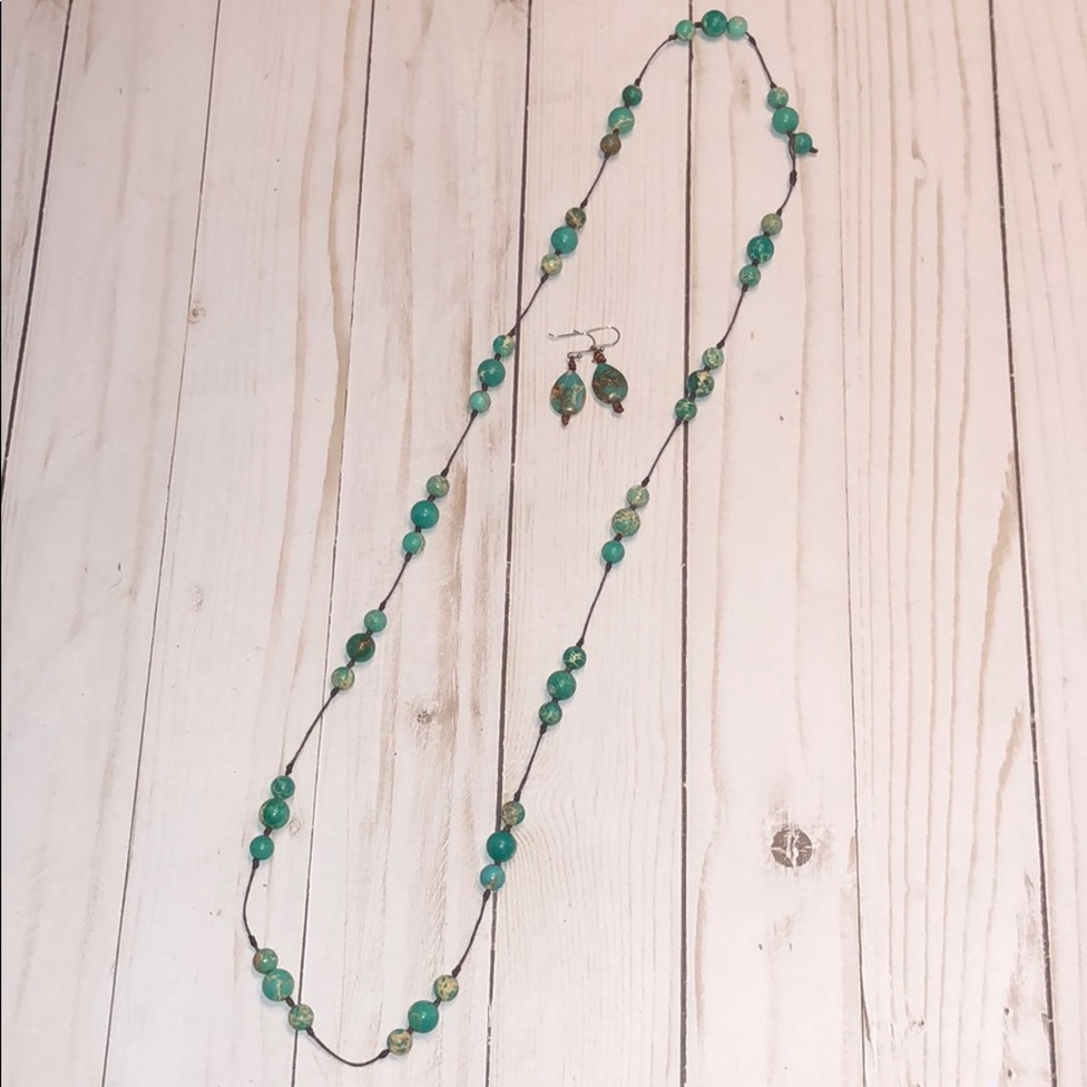 Turquoise beaded necklace & earrings